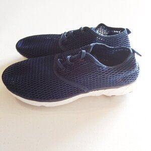 NWOT! Navy Pooluly Outdoor Quick Drying Pool Shoes Swim Shoes Sneakers Size 40/9